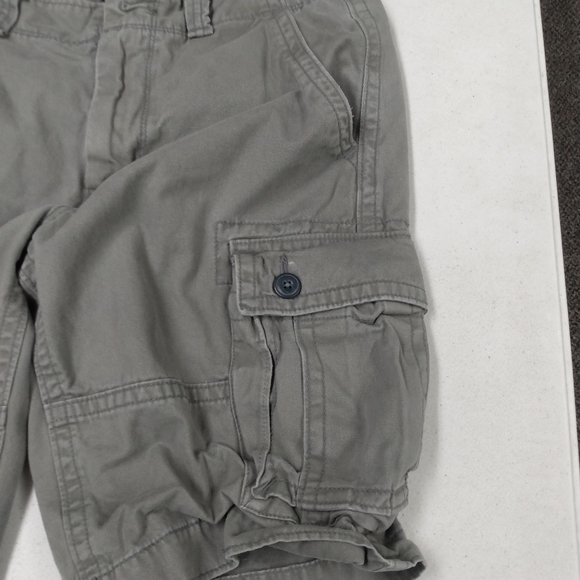 Old Navy Size 28 Gray Cargo Shorts - Picture 2 of 8